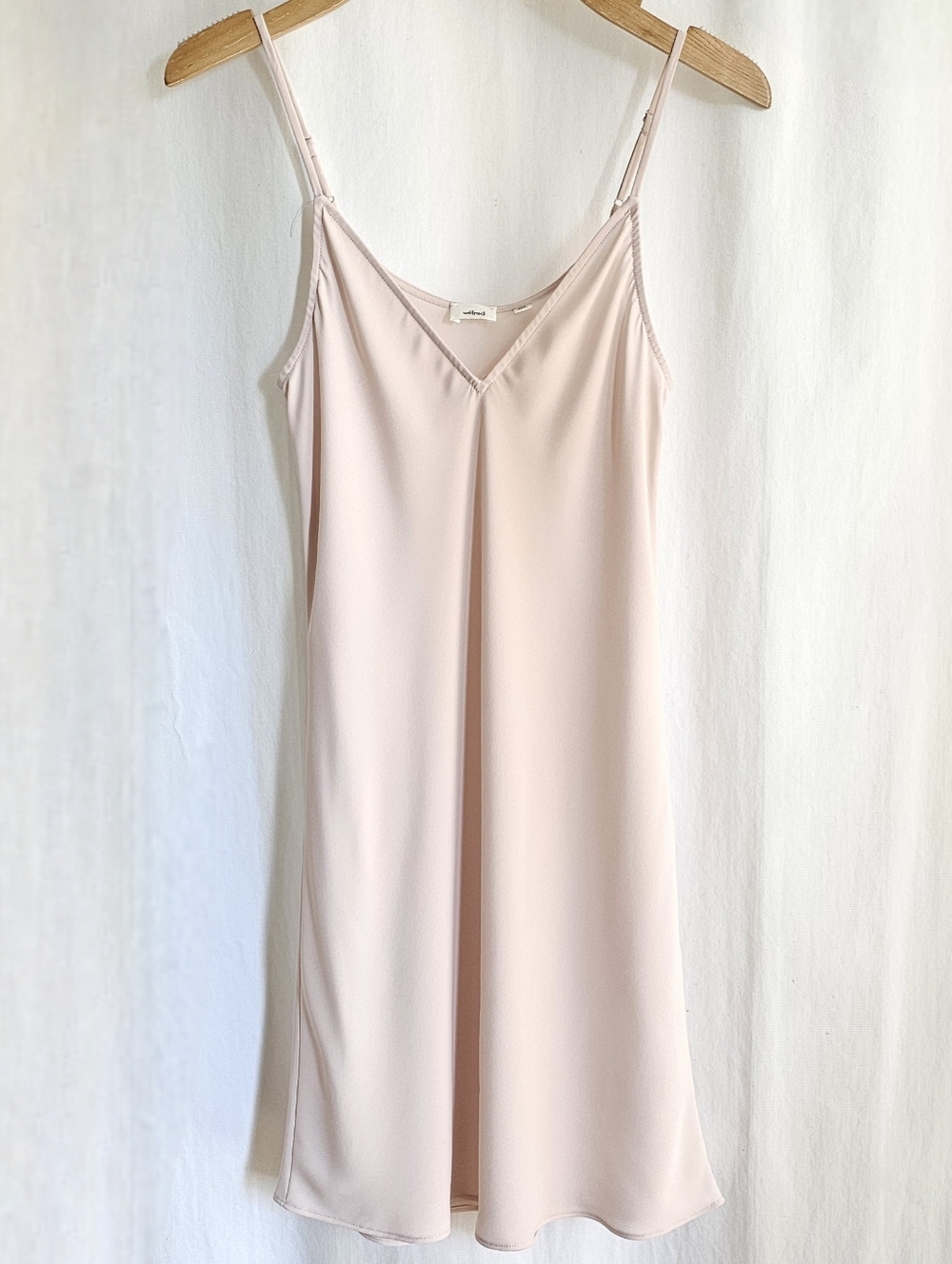 Aritzia Wilfred Noa Dress Pink - Picture 6 of 16
